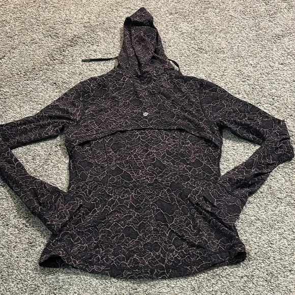 Lululemon Hooded Define Jacket *Nulu size 10 - Picture 3 of 5